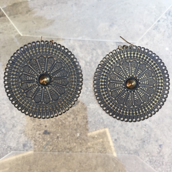 EARRINGS - Picture 2 of 5